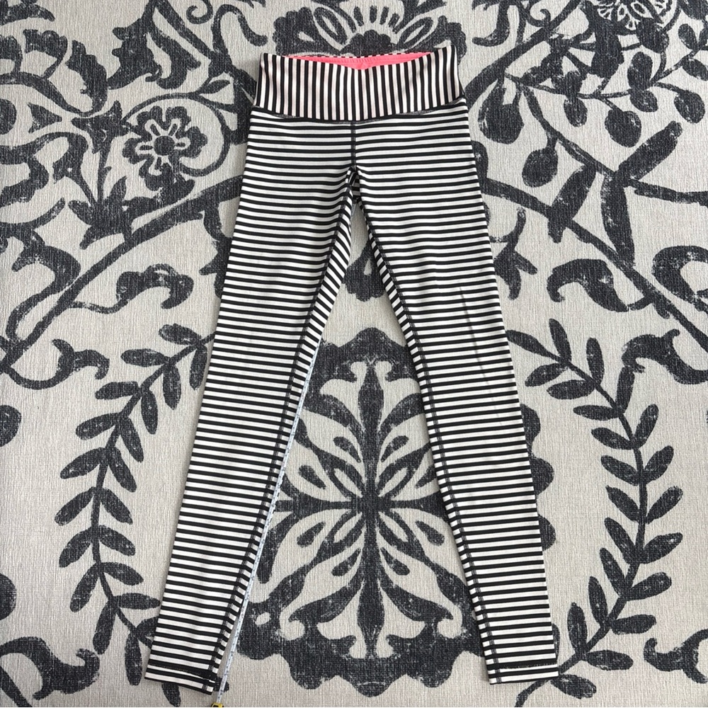 Lululemon Wunder under Pant Narrow Bold Stripe Angel Wing Grapefruit Size 4